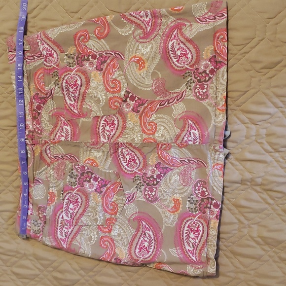 Skort - Picture 2 of 3